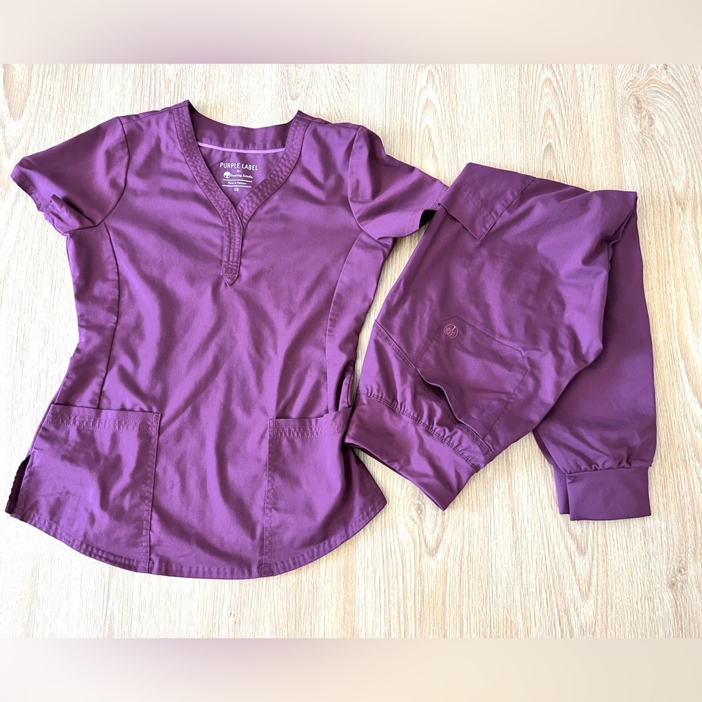 Purple Label jogger scrub set